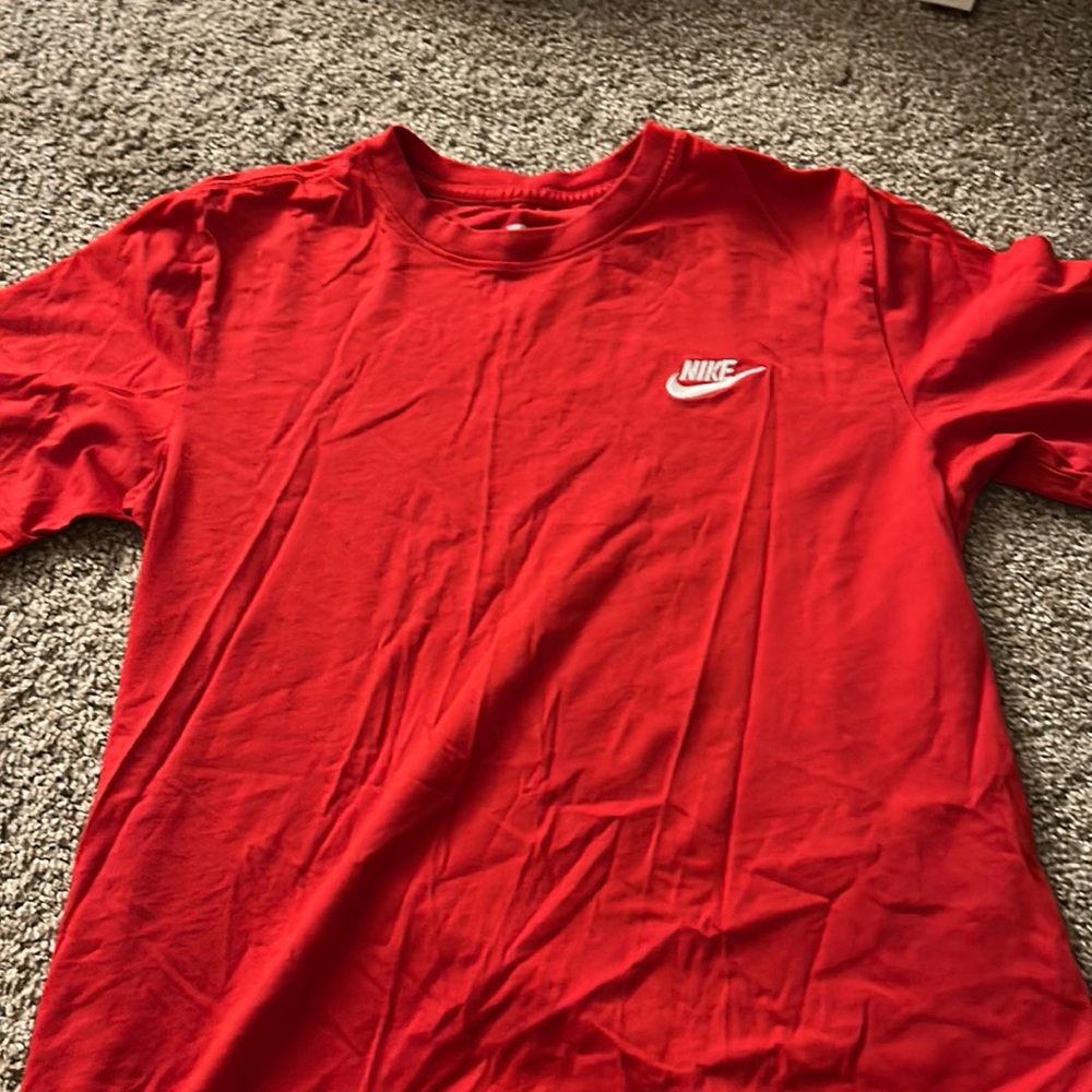 red nike shirt